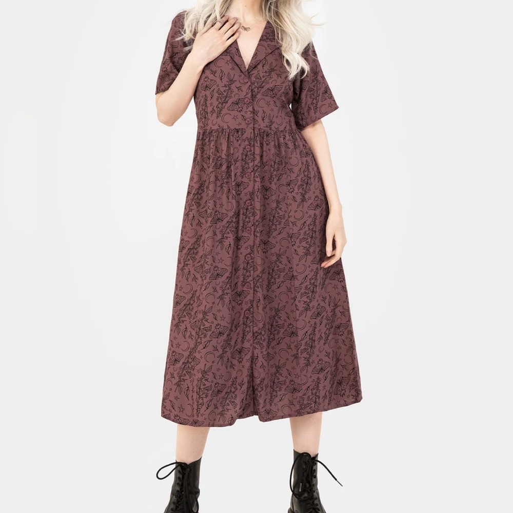 Disturbia Roxana Moth Foxglove Button Down Midi Shirt Dress